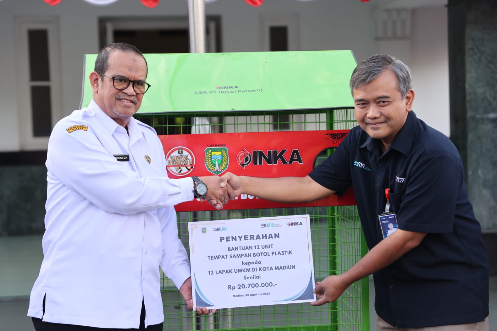 PT. INKA dan GRAB serahkan CSR Melalui Pemkot Madiun